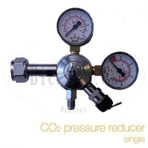 CO2 pressure reducer single